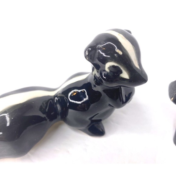 Vintage, Glazed , Skunks, Minature, Parents, baby,Ceramic - Picture 6 of 14